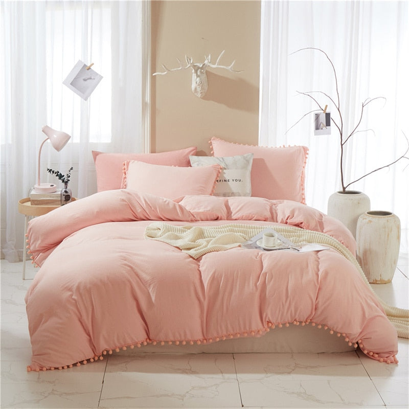 American Style Furball Tasseles Yellow Bedding Set Queen Home Hairball Tassel Bed Cover Sets Soft King Size Duvet Cover No Sheet