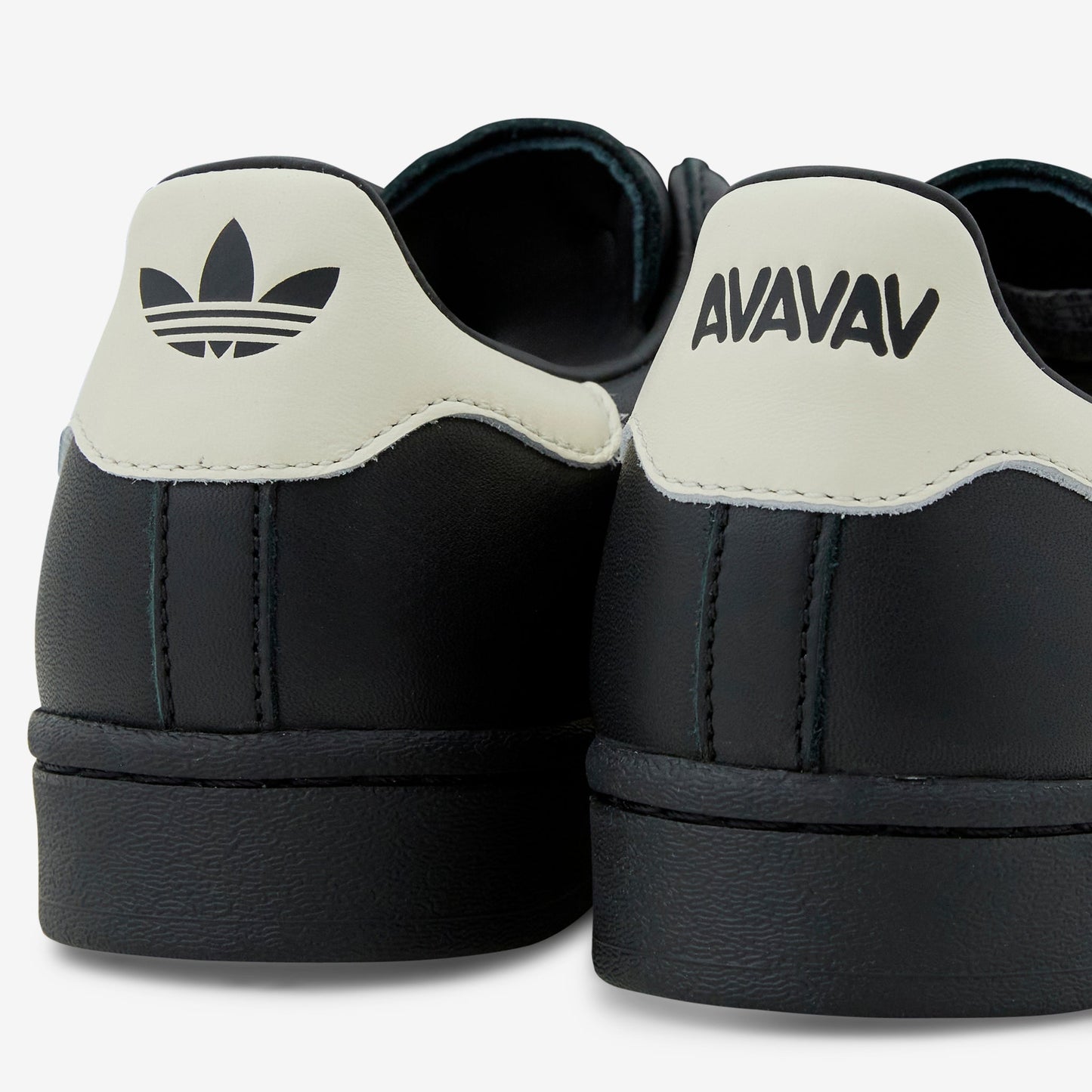 Avavav x Women's Superfinger Superstar Core Black | Cream White | Core Black