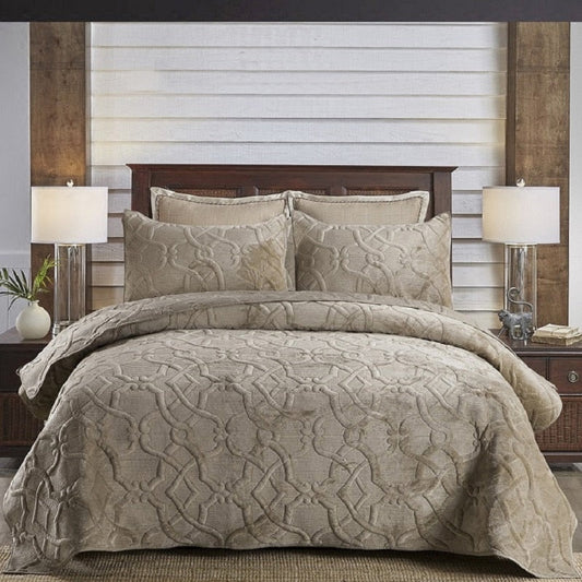 Winter Plush Quilt Set 3PCS Bedspread on the Bed Plain Embroidered Bed Cover with Shams King Size Quilted Blanket in Bed