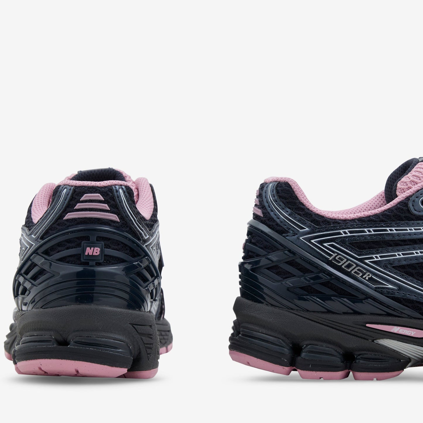 1906R Eclipse | Pink Taffy | Black Cement