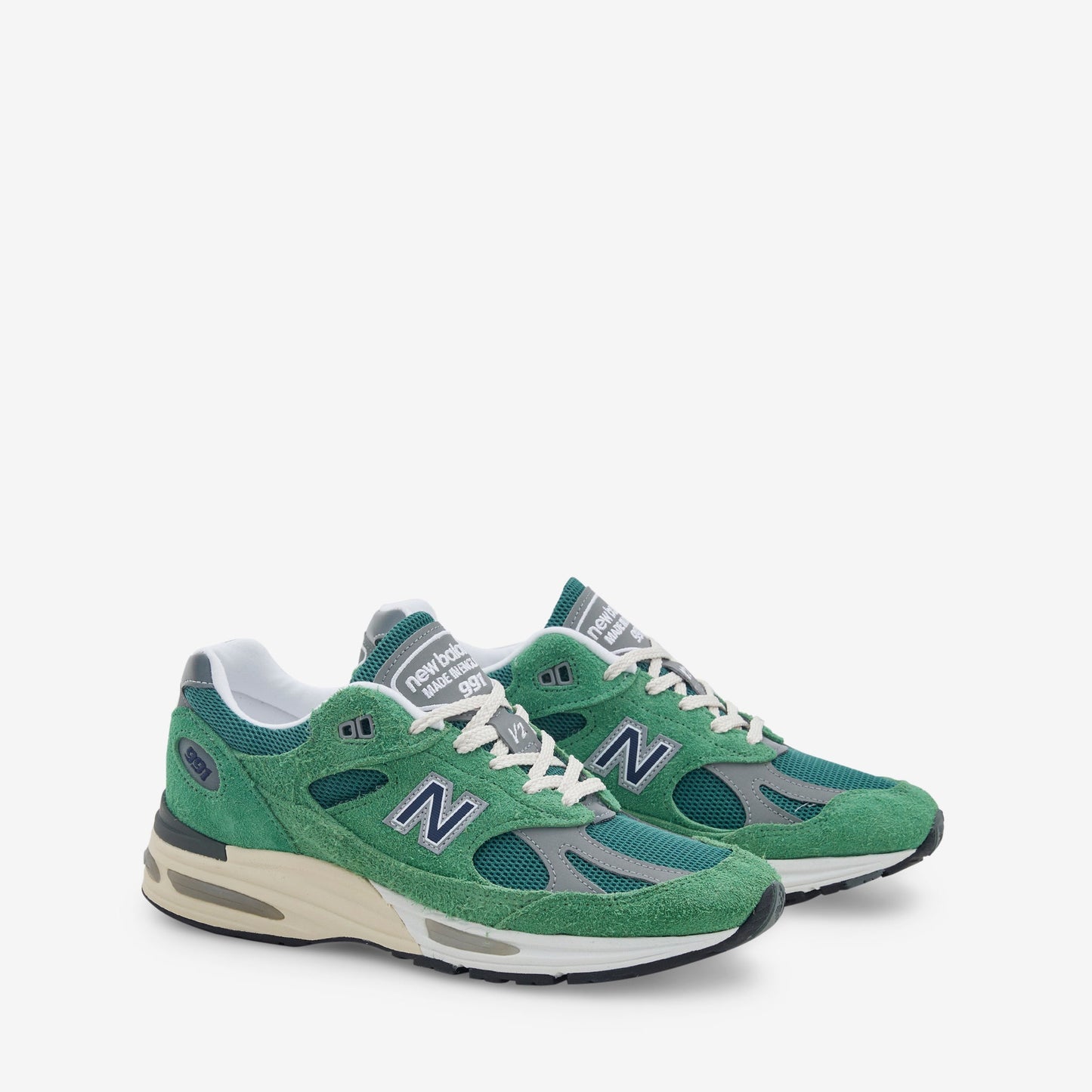 Made in UK 991v2 Mineral Green | Comfrey | Moon Mist