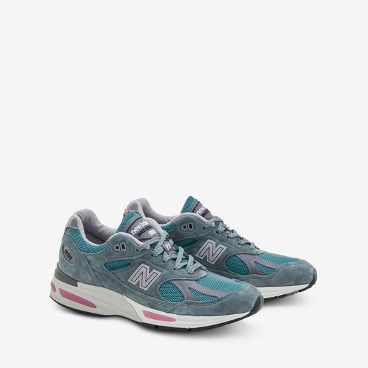 U991TT2 Porcelain Green | Trooper | Silver