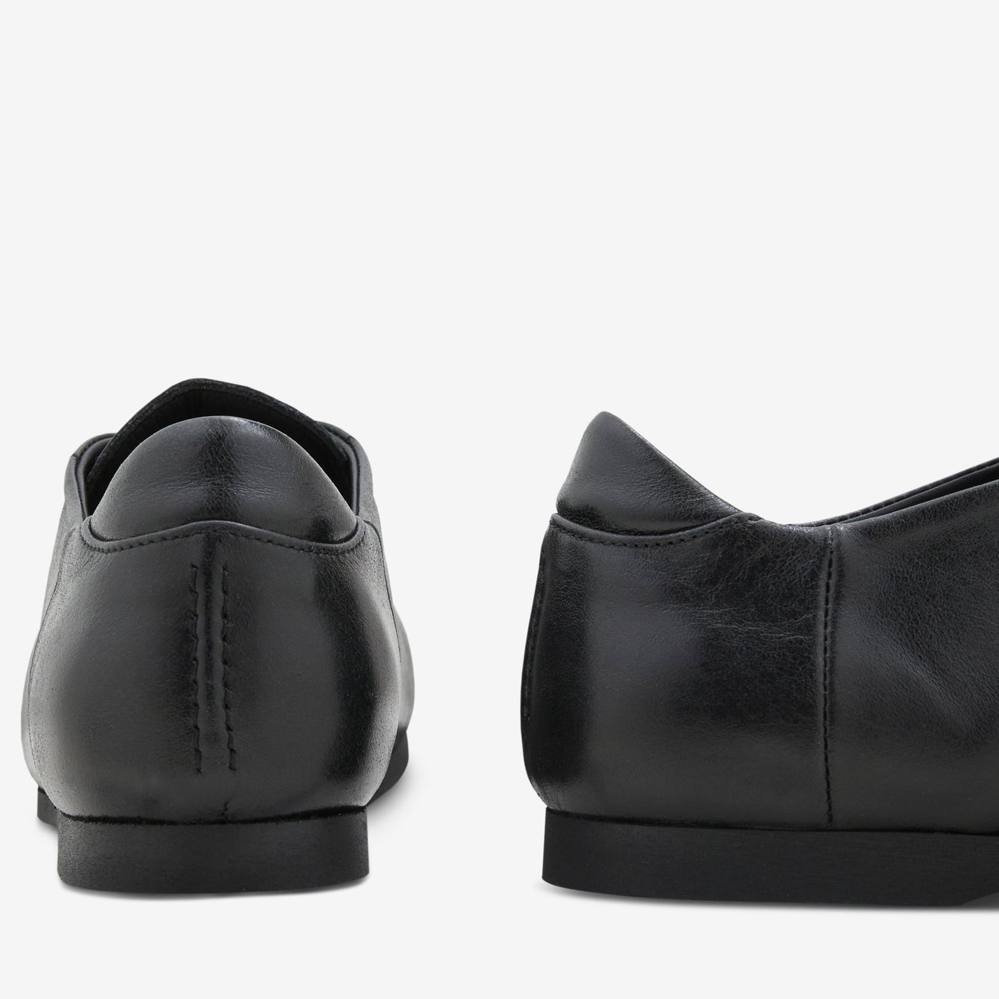 Sneak In Sombre Satin Bovine