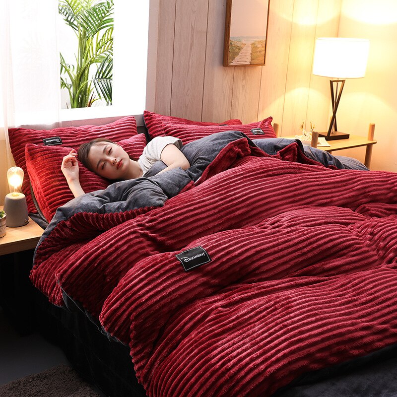 4pcs Winter Warm Flannel Thickening Plus Velvet Bedroom Bedding Set Sheet Quilt Cover Pillowcase Anti-static Home Textile