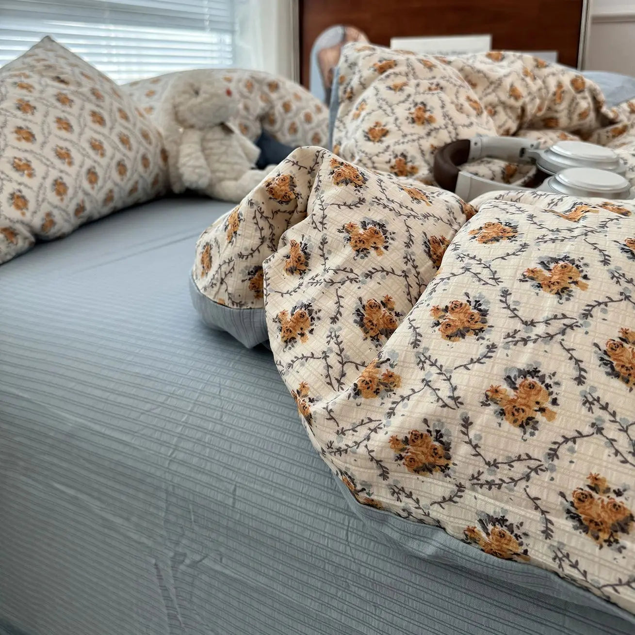 Duvet Cover Set  A-class Ultra Soft Jacquard Double-layer Yarn Washed Cotton Bedding Set  Floral Bed Sheet